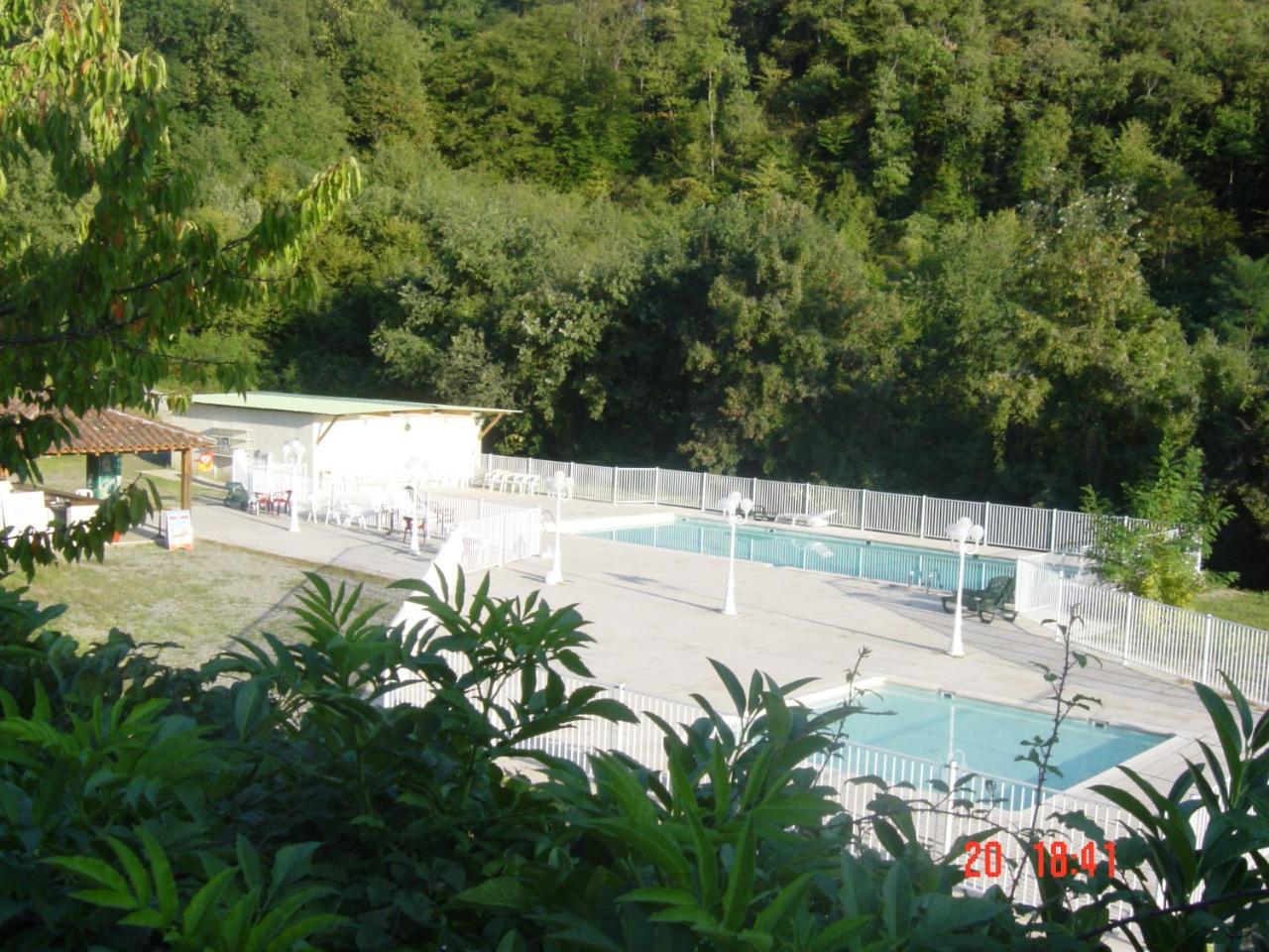 Les Chambres Et Studios Camping Parc De Paletes 생지롱 외부 사진